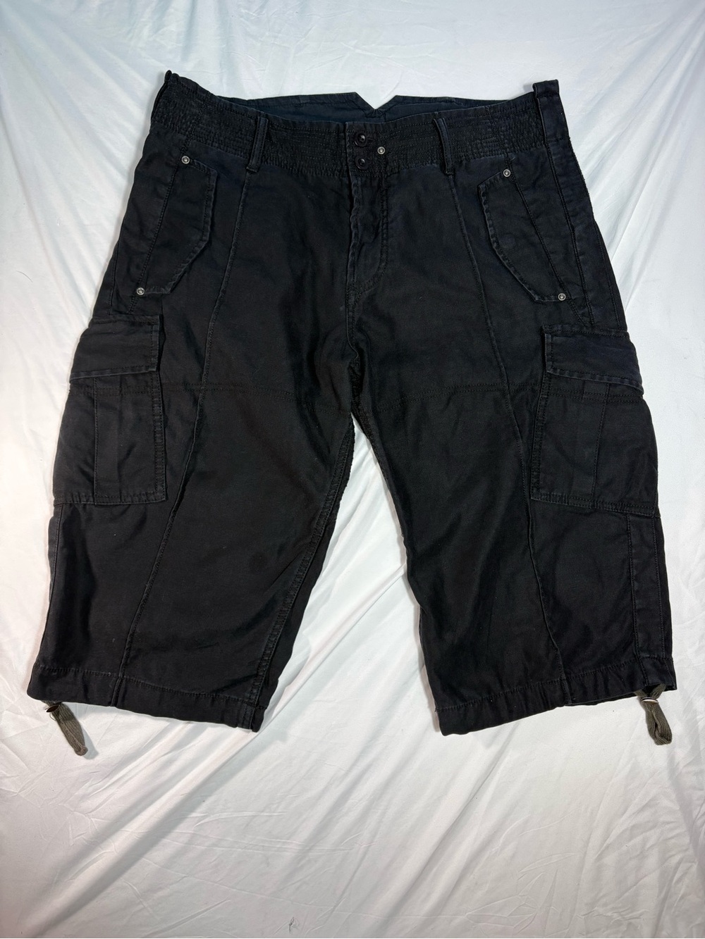 Y2K Diesel Parachute capri shorts cargo utility men’s size 32 (fits 36in)